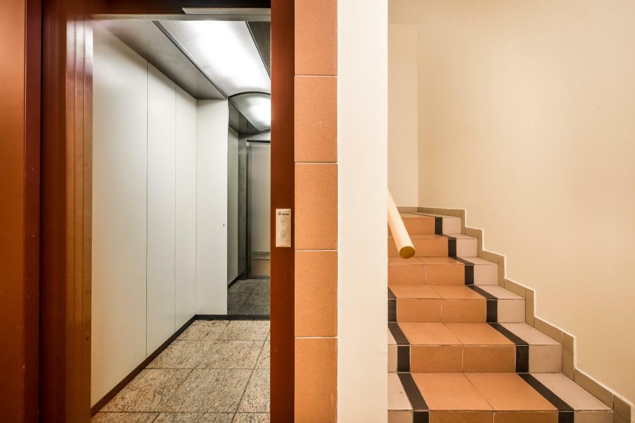 Bpr Vivid Downtown Vibe With Balcony Apartment Budapest Exterior photo